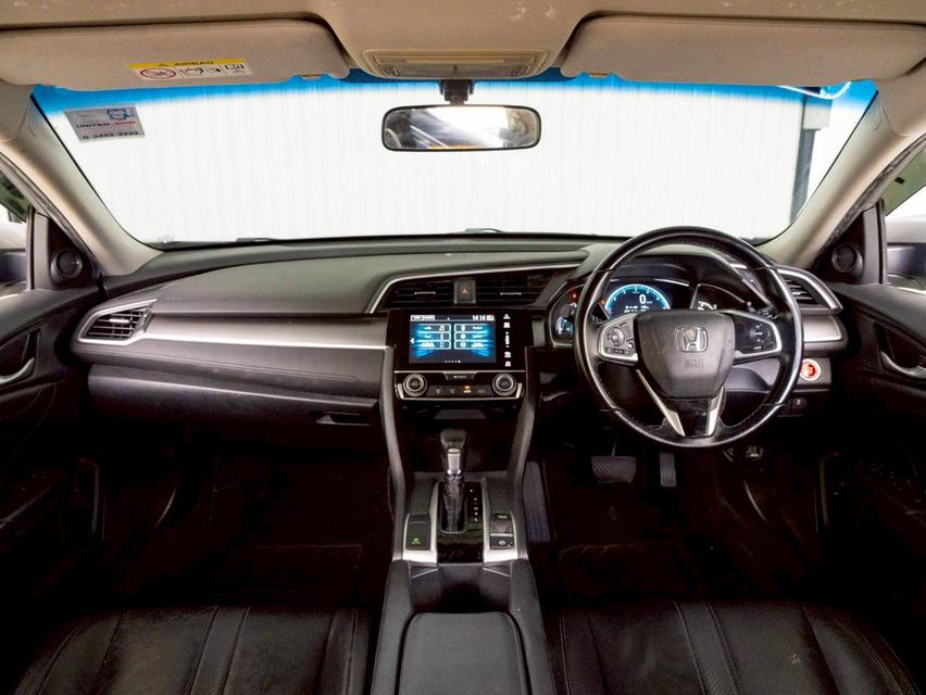 Honda Civic 1.8El ปี17 12