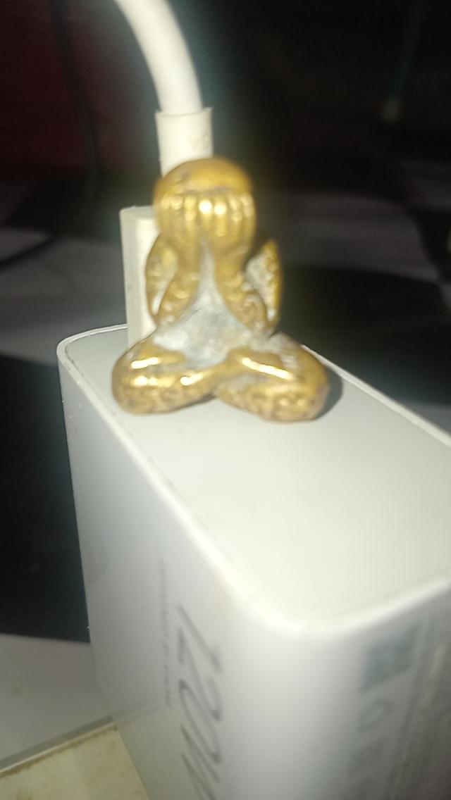 พระปิดตา หลวงพ่อครน เนื้อทองผสมหลังยันยุ้ง