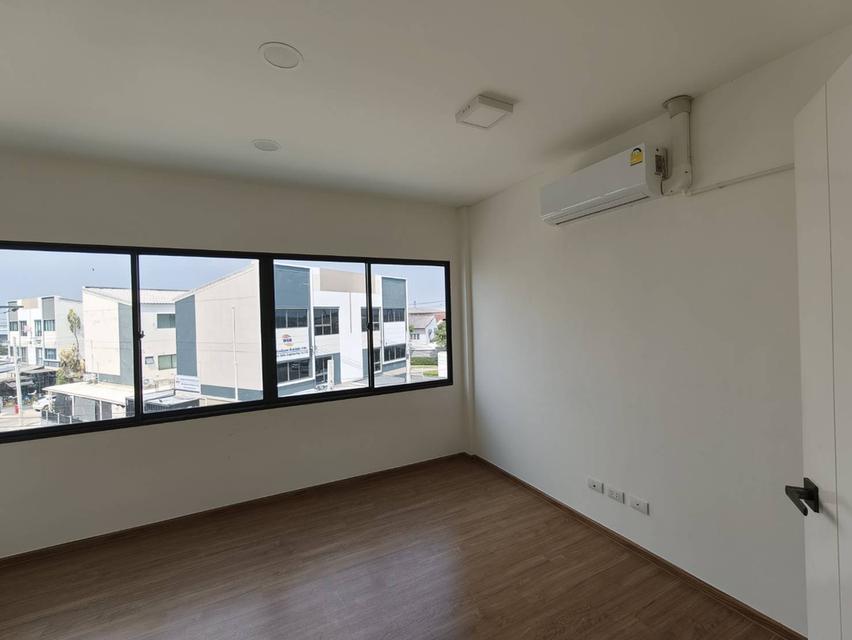 สำนักงาน ซอยมังกร เทพารักษ์ 14