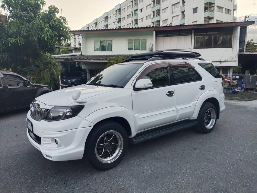 ขาย ปี 12 Toyota Fortuner 2.7 V รูปย่อยที่ 2