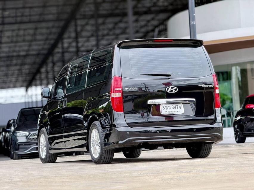 HYUNDAI GRAND STAREX 2.5 PREMIUM 2017Grand Starex Premium 11 ที่นั่ง ดีเซล 170HP หรู กว้าง นั่งสบาย รูปที่ 6