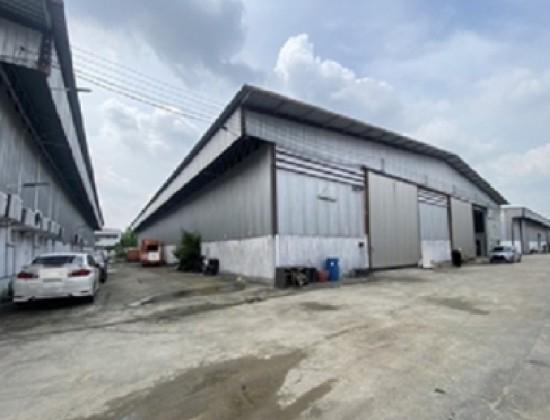 ให้เช่าโกดังพร้อมสำนักงาน พื้นที่ 1000 ตารางเมตร ถนนบางนา ตราด-กม.5 เข้าซอยไม่ลึก 3