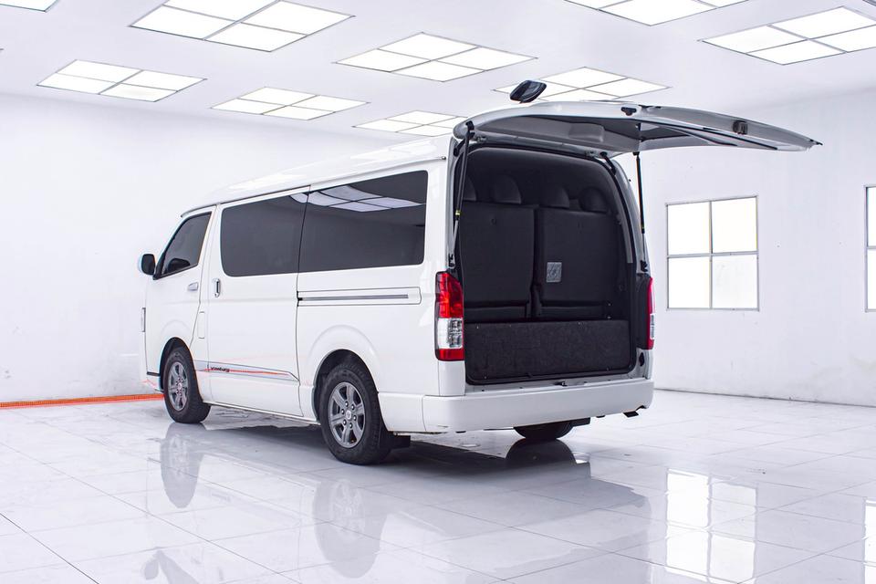 TOYOTA VENTURY 2.7 G 05-19 2018  12