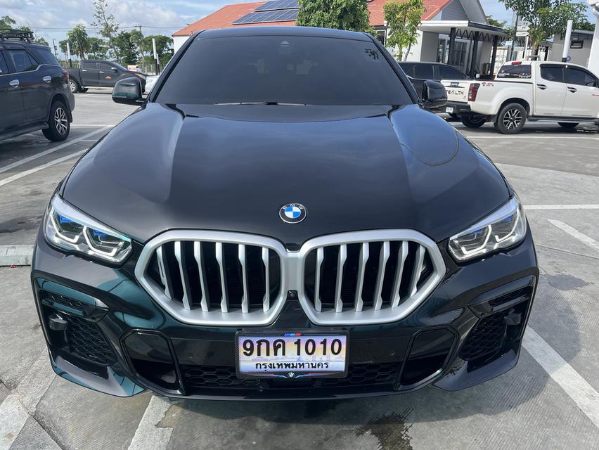 BMW X6 40i  3