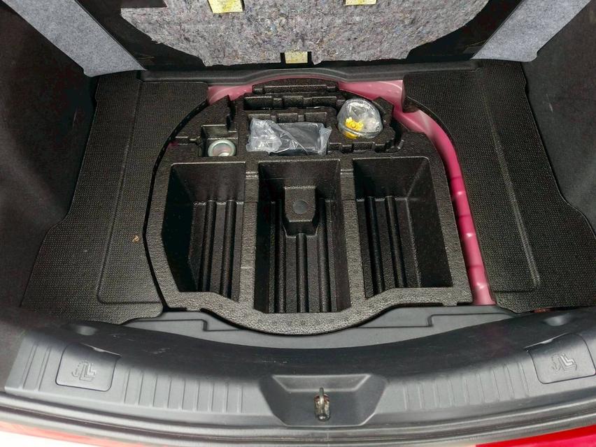 TOYOTA YARIS 1.2 MID Hatchback สีแดง ปี 2020 16