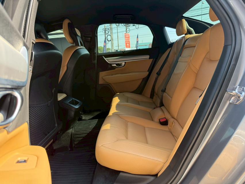 ปี 2017 VOLVO S90, 2.0 D4 MOMENTUM รูปที่ 9