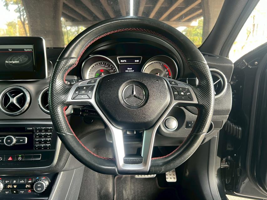 Mercedes-Benz GLA 250 AMG Dynamic AT ปี 2016 รูปที่ 11