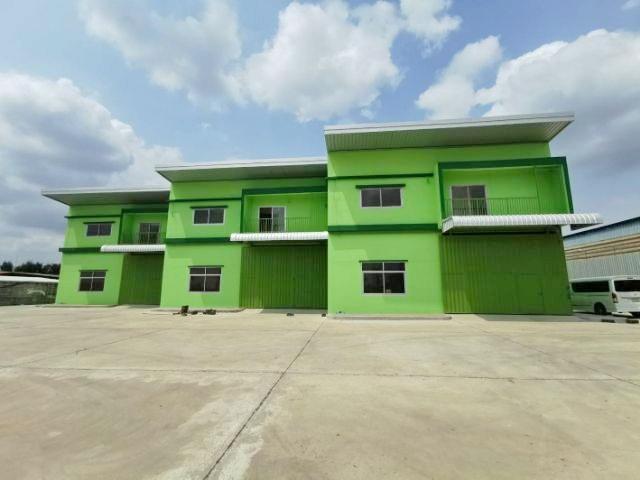 ไฟฟ้า 3 เฟส แยกลาดหลุมแก้ว 1 กม. รร.สารสาสน์ บางบัวทอง 2.6กม. มินิแฟคตอรี่ให้เช่า 2 นอน 2 น้ำ ถนนกาญจนาภิเษก 330 ตร.ม 1