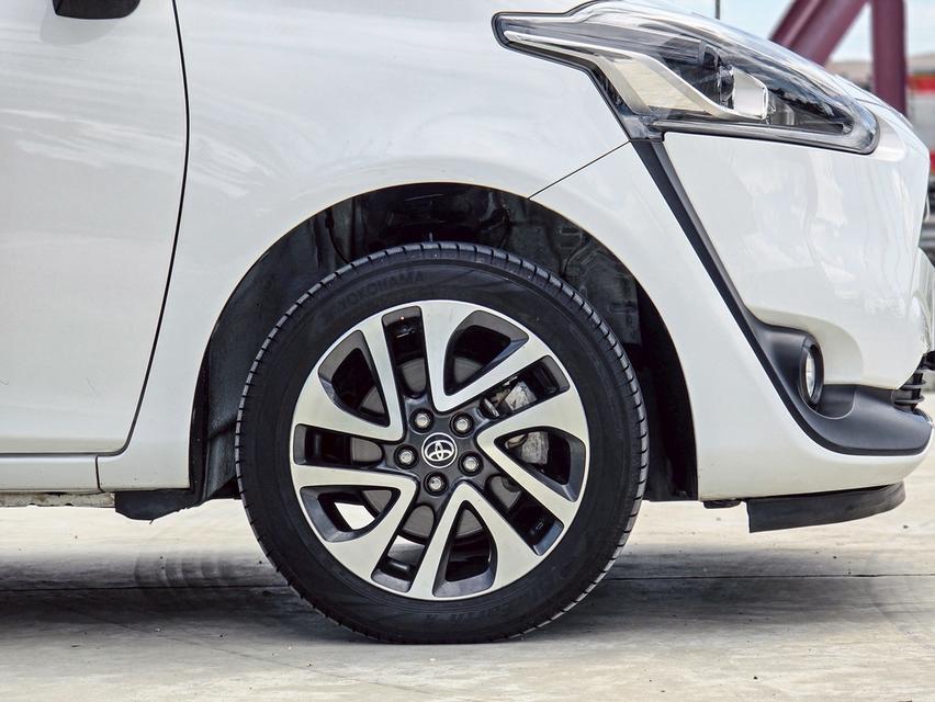 รหัสรถ CBL5752 TOYOTA Sienta 1.5V ปี 2019