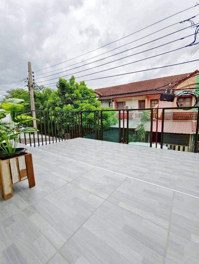 หมู่บ้านศิริวรรณ1 12