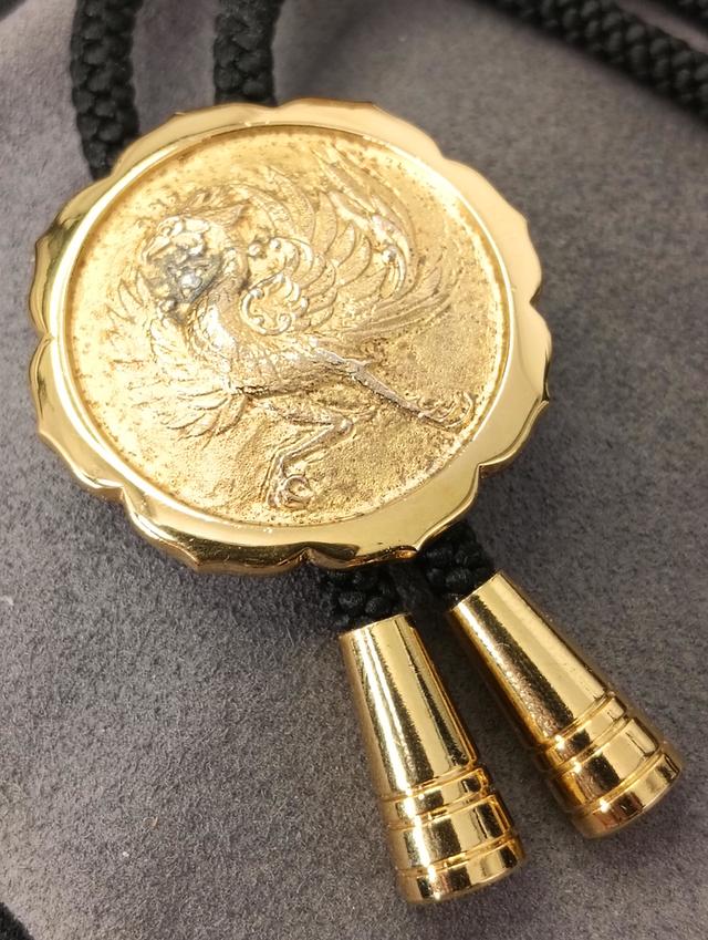 โบโลไท นกฟีนิกซ์ เงิน แท้ & เพชร แท้ 0.02 CT เคลือบ ทอง แท้  เพื่อเป็นที่ระลึกเนื่องในวโ รกาสที่จักรพรรดิทรงครองสิริราชสมบั ติครบ 60 พรรษา  