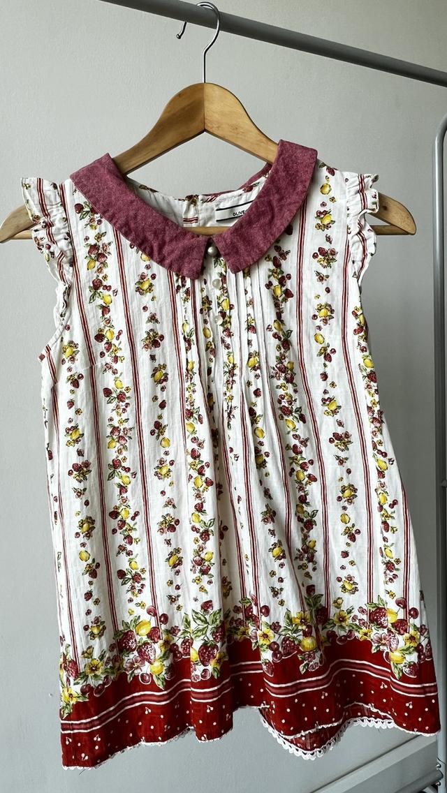 ส่งต่อเสื้อมือสองชิ้นโปรด สไตล์คุณหนู ผ้าฝ้าย100% ซื้อในห้างที่ไต้หวันเมื่อหลายปีก่อน คุณภาพส่งออกญี่ปุ่น ตอนนี้เลยวัยและตัวเล็กเกินไปใส่ไม่ได้แล้ว