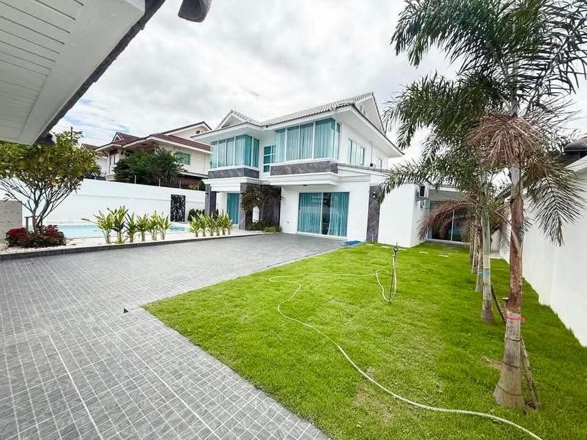 2 storry Luxury Pool villa for sale and rent 1