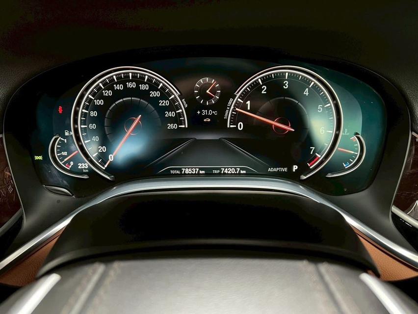 BMW 740Li 3.0 G12 Pure Excellence Sedan 8