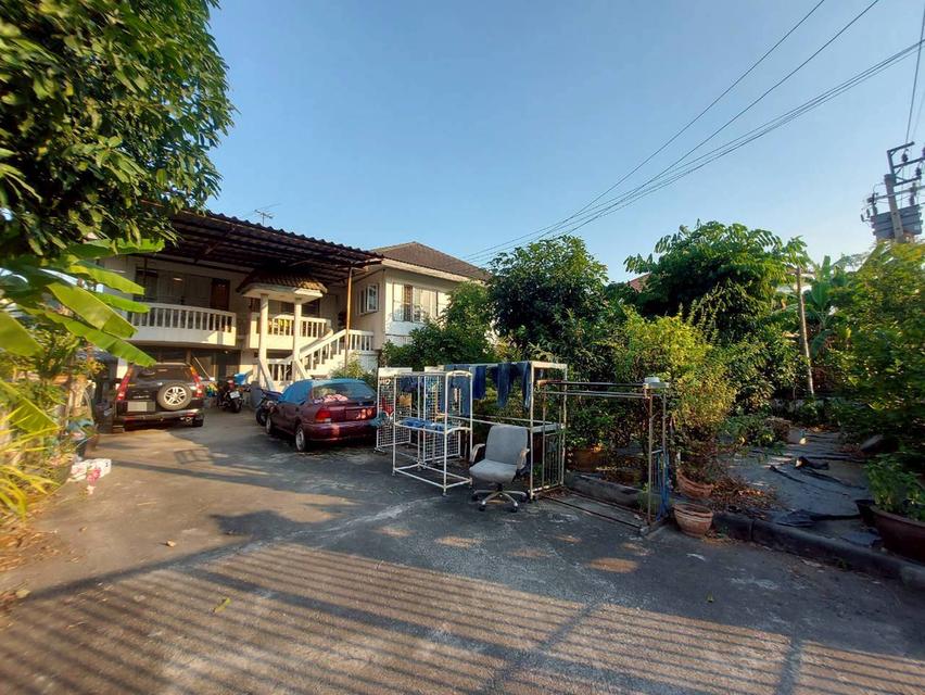 ขายที่ดินพร้อมบ้าน 2 ชั้น 2 หลัง ซอยงามวงศ์วาน 19 4