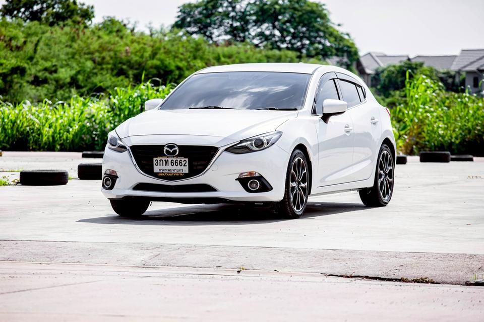 Mazda 3 Skyactiv 2.0S ปี 2014 สีขาว