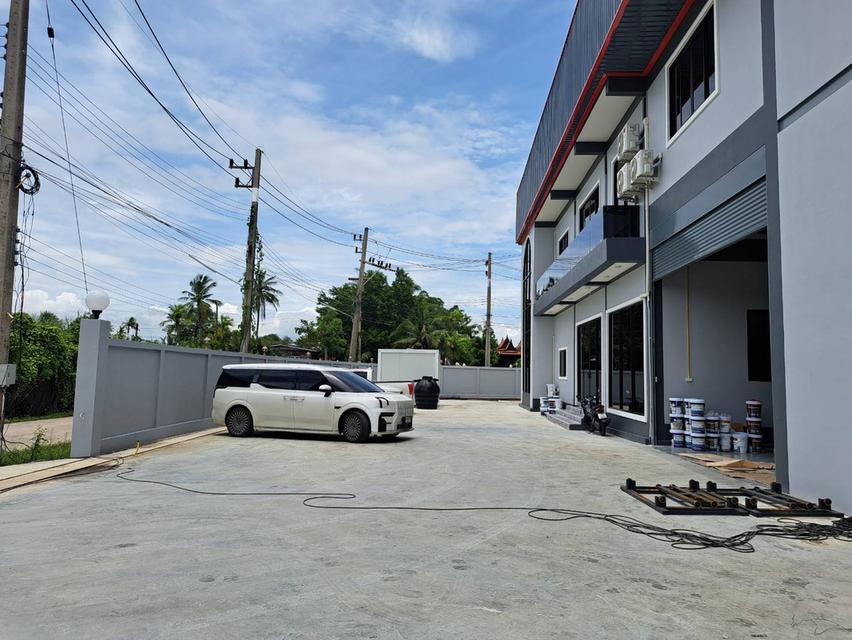 ขายโรงงานสมุทรสาครมือหนึ่ง 3-6 ไร่ 2800 ตรม. ขอใบรง.4 ได้ ใกล้วัดพันธุวงษ์ ซ.สีวาพาสวัสดิ์-พันธุวงษ์ ถนนเศรษฐกิจ 7
