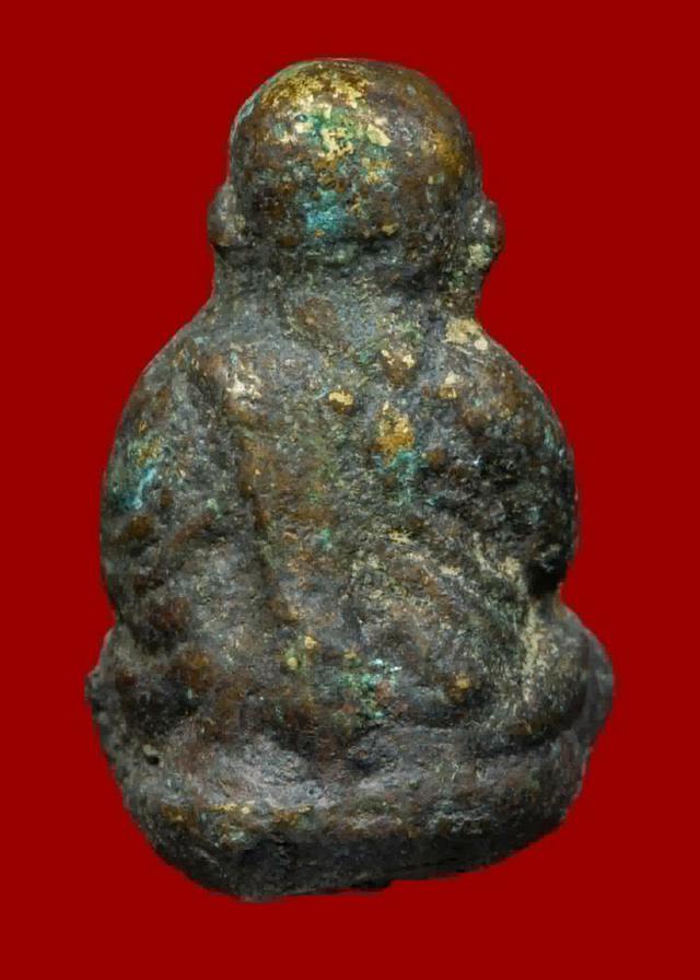 หลวงพ่อเงินพิมพ์ขี้ตา รูปที่ 2