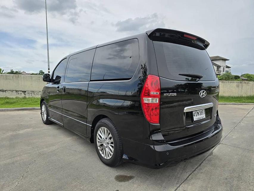 Hyundai Grand Starex 2.5 VIP ปี 2015  ประวัติเข้าศูนย์ตลอด  6