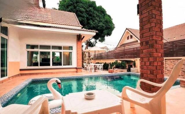 บ้านพูลวิลล่า ขนาด 200ตารางวา พิกัด จอมเทียนชัยพฤกษ์2 1