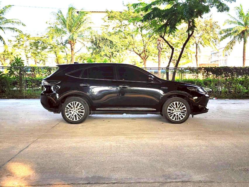 ขายรถ Toyota Harrier 2.5 Hybrid ปี 2014 สีดำ เกียร์ออโต้ 8