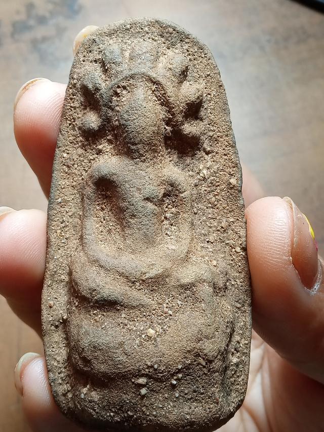 พระเนื้อดินกรุ มหาสารคาม 2