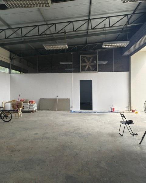 P609 ให้เช่าโกดังสร้างใหม่ ย่านจตุโชติ วัชรพล ใกล้จุดขึ้นลงทางด่วนจตุโชติ เดินทางสะดวก 2