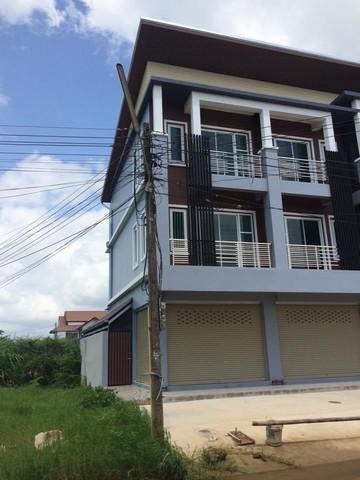 ต้องการขาย อาคาร อาคารพาณิชย์ แม่สอด จ.ตาก 3499999 บ. 3BEDROOM พื้นที่ 22 sq.wa ไม่ไกลจาก เมกาโฮม แม่สอด 60 เมตร และห่าง 4