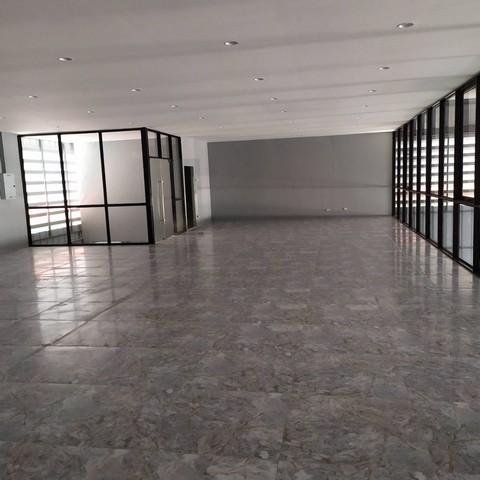 U1396 ให้เช่าโกดังย้านสายไหมใกล้ทางด่วน มีทั้งหมด 2 หลังขนาด 1200 ตารางเมตรและ 1500 ตารางเมตร ทำเลดีเดินทางสะดวกเข้าออกได้หลายทาง 4