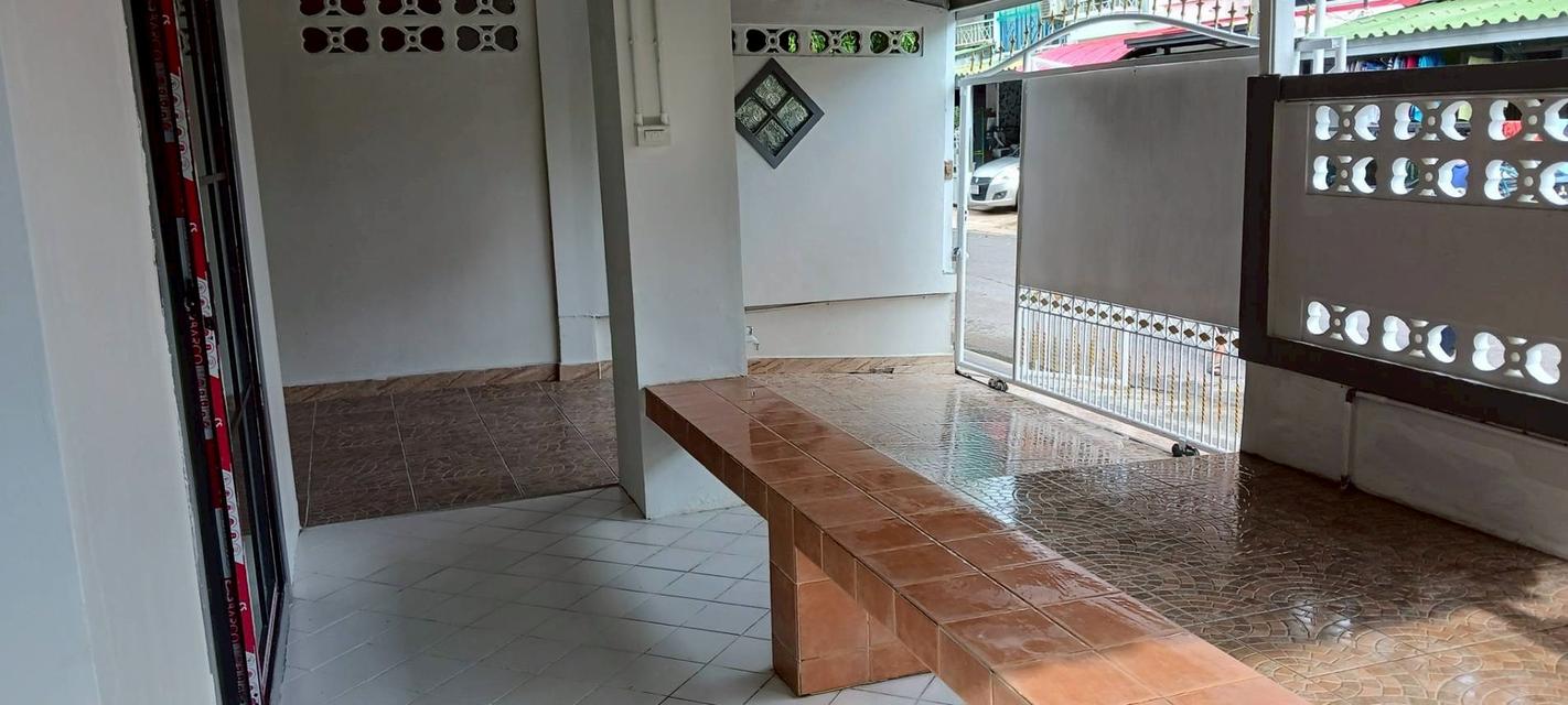 ขายบ้านแฝด 2 ชั้น พฤกษา 14A หลังมุม 23.90 ตรว. ซอยวัดลาดปลาดุก อ.บางใหญ่ จ.นนทบุรี ราคา  2,250,000 บาท 10