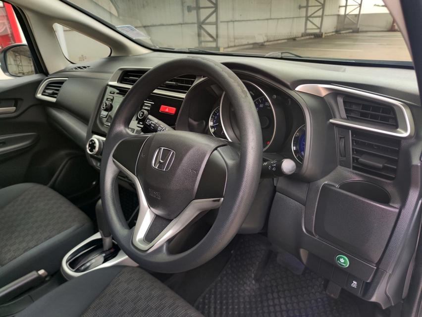 รหัสรถ CAT9304 2015 HONDA JAZZ 1.5V ออโต้ 13