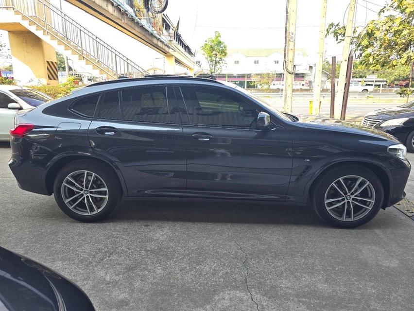 รหัส BAC8921 BMW X4 xDrive20d M Sport 4WD SUV G02 ปี 2019 9