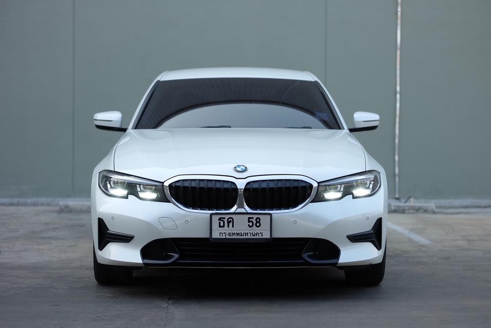 BMW 320d Sport G20 ปี 2020 มือเดียวป้ายแดง ไม่เคยเกิดอุบัติเหตุ เลขไมล์ 110,000km แท้