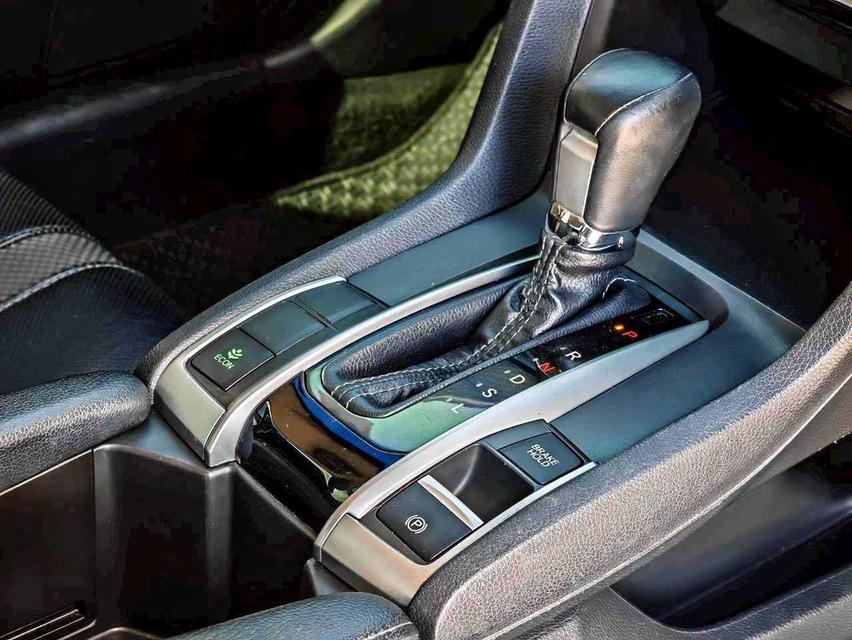 2019 HONDA CIVIC 1.8EL FC 8