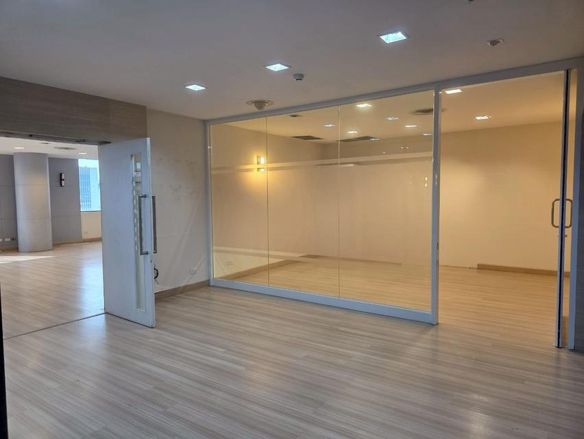 ให้เช่าสำนักงานในอาคารจุฑามาศพร้อมที่จอดรถบนทำเลทองบนถนนวิภาวดีรังสิต ใกล้ทางด่วนดอนเมือง หลักสี่ และสนามบินดอนเมือง เดินทางสะดวก 7