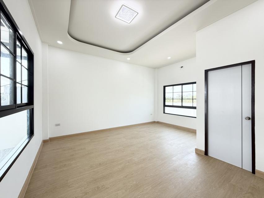 ขายบ้านเดี่ยวมือ 1 พร้อมอยู่ พานทอง 10