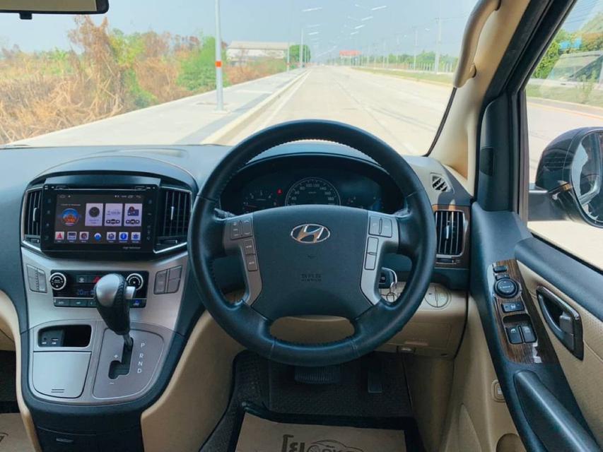 HYUNDAI H1 2.5 ELITE VIP MNC ปี 2019   แต่ง vip มาครบ ประตูไฟฟ้า 1 ข้าง  4