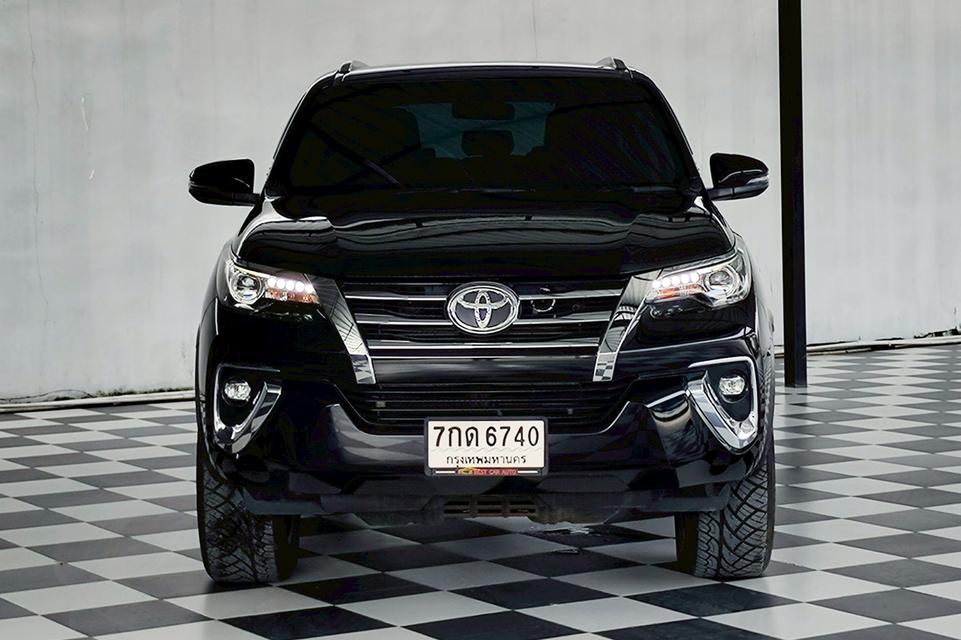 Toyota New Fortuner 2.4 V 2WD ปี 2018 6