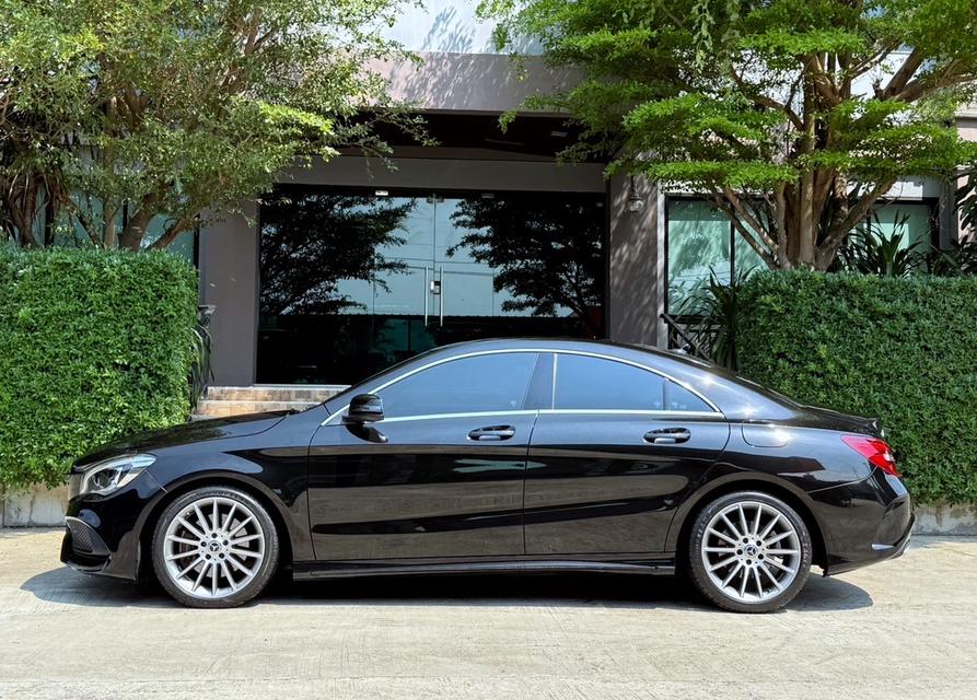 2018 BENZ CLA250 AMG FACELIFT รถมือเดียวออกป้ายแดง รถวิ่งน้อย เข้าศูนย์ทุกระยะ ไม่เคยมีอุบัติเหตุครับ 5