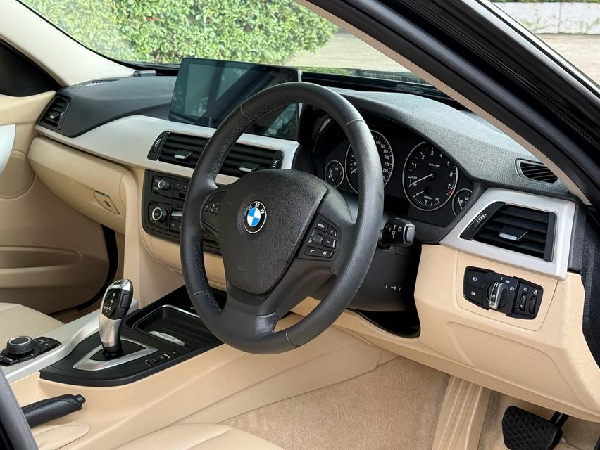 2016 BMW SERIES 3 F30 รถออกศูนย์ BMW THAILAND รถวิ่งน้อยเพียง 71,000 กม รถเข้าศูนย์ทุกระยะ ไม่เคยมีอุบัติเหตุครับ 9