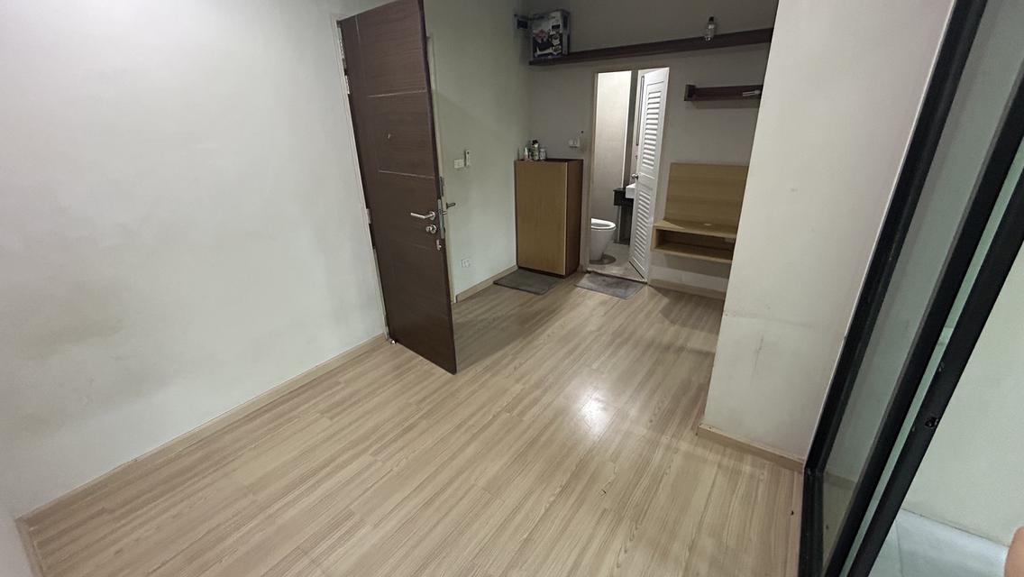 ขายด่วน ดิไอซิสคอนโด โคราช 33.39 ตรม. 1 ห้องนอน 1 ห้องรับแขก 1 ห้องน้ำ 1 ห้องคร้ว เดินทางสะดวกร้้วติด รพ.มหาราช 4