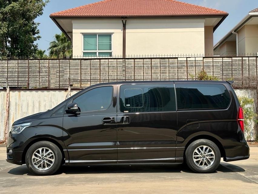 รหัส CH5615 HYUNDAI H1 Deluxe TOP 2.5 Diesel Minor Change ปี 2019 6