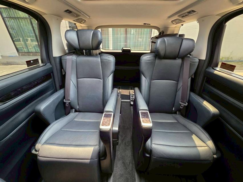Toyota ALPHARD 2.5SC PACKAGE สีดำ ปี 2021 ไมล์ 40,000 กม. รูปที่ 13