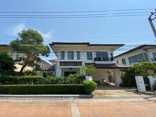 ให้เช่าบ้านเดี่ยว 2 ชั้น แปลงสวยหน้าสวน 4 ห้องนอน The Centro สุขุมวิท113 ใกล้รถไฟฟ้า BTS แบริ่ง 1