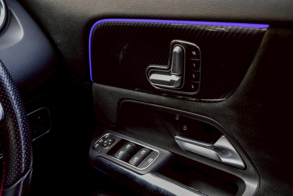 Mercedes-Benz GLA200 1.3 AMG Dynamic W247 AT 2022 รูปที่ 16