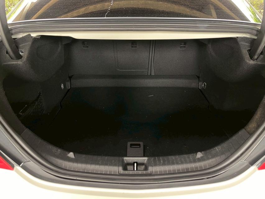 รหัสรถ WMT6697 BENZ CLA200 ปี 2016 14