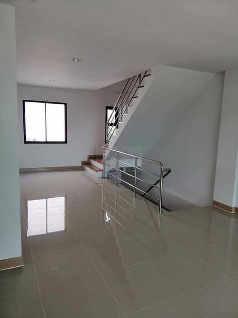 ให้เช่าโฮมออฟฟิศ 3.5 ชั้น 250 ตรม. ซิตี้ ลิงค์ พระราม9-ศรีนครินทร์ คู่ขนานกาญจนาภิเษก **ตึกอยู่ด้านหน้าโครงการ ติดถนนคู่ 4