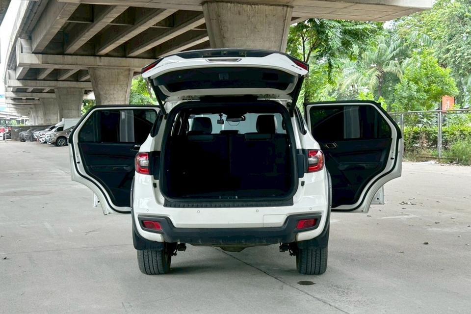 Ford Everest 2.0 Bi-Turbo Titanium+ 4WD 10AT ปี 2018 9