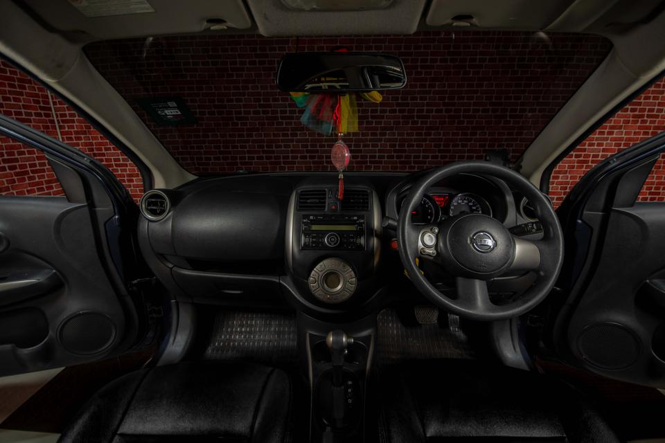 รูป 2013 Nissan Almera 1.2 VL รถเก๋ง 4 ประตู 4