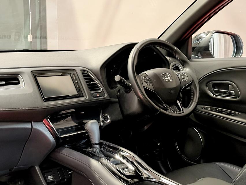 2019 HOND HRV 1.8 RS รุ่นTOP SUNROOF รถมือเดียวออกป้ายแดง รถวิ่งน้อย ไม่เคยมีอุบัติเหตุครับ 12